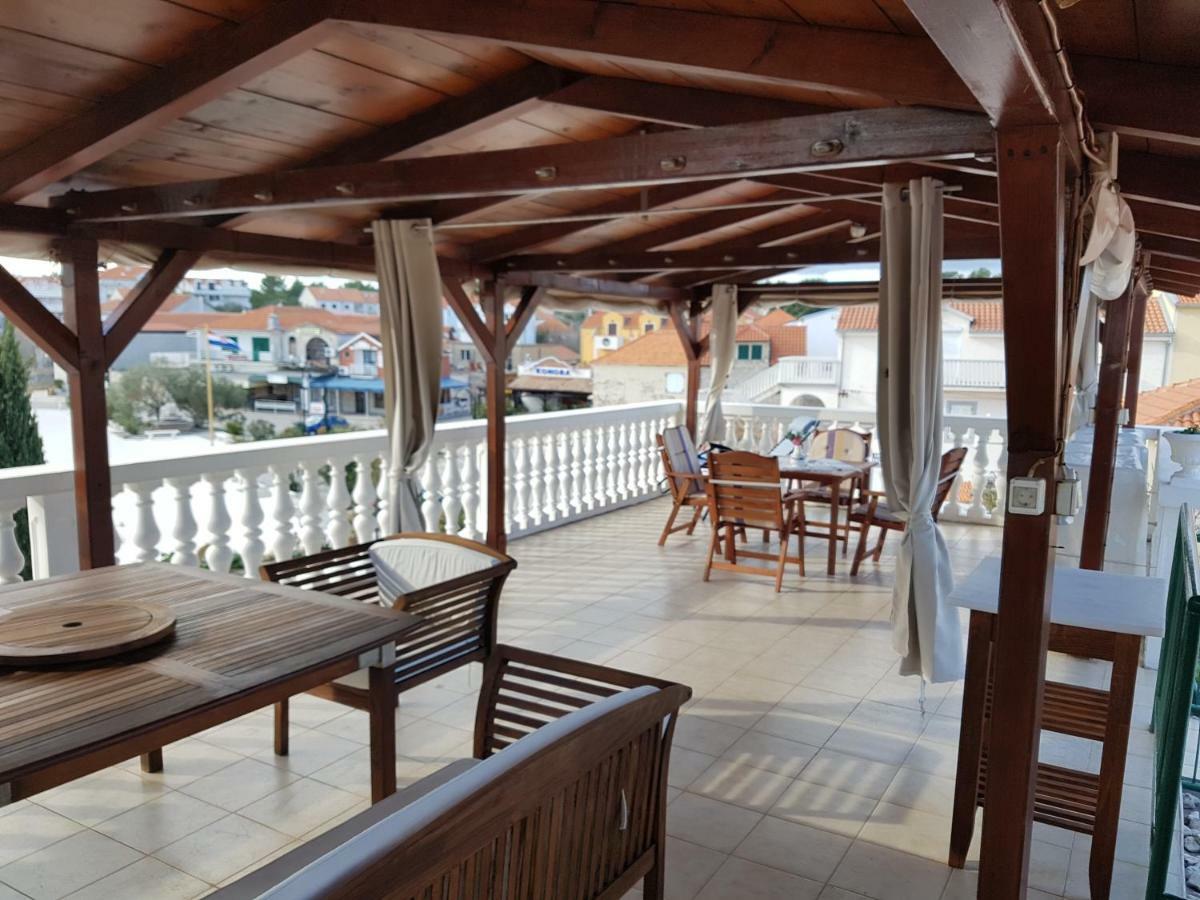 Apartmani Ira-20M From The Sea Езера Экстерьер фото